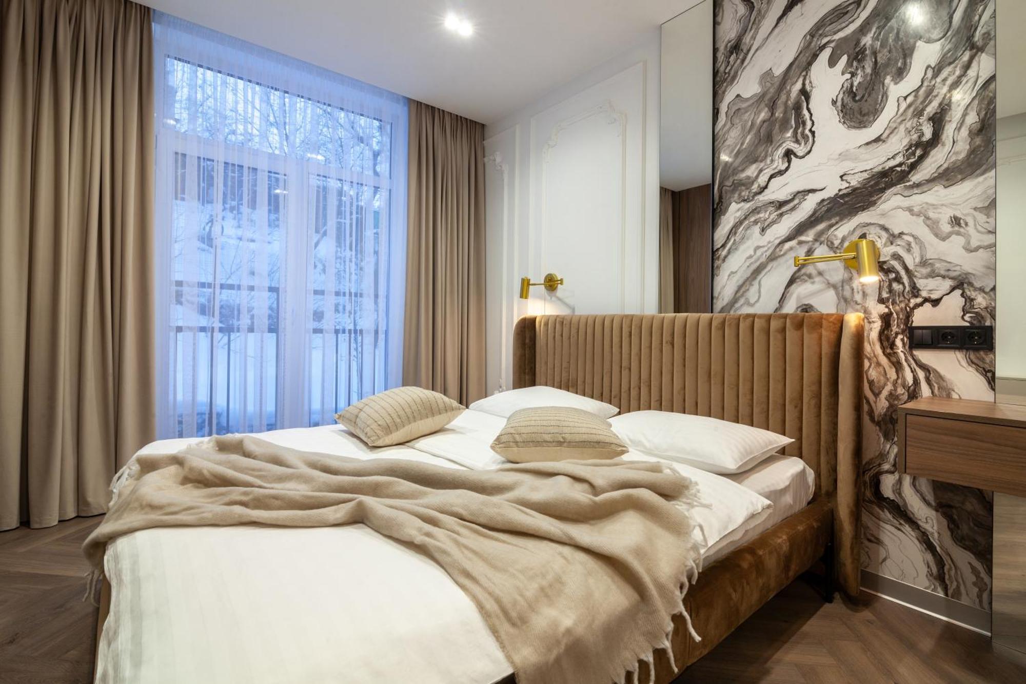 Apartment Shevchenko St.,New Building リヴィウ エクステリア 写真